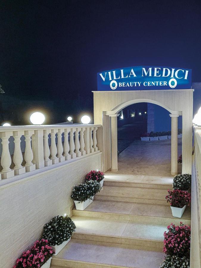 Hotel Villa Medici Rocca San Giovanni Exterior foto
